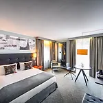 By Ihg 4*