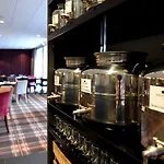 By Ihg