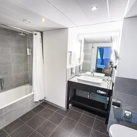 Lübeck, An Ihg 4*