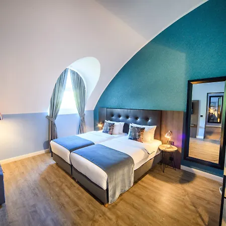 Lübeck, An Ihg 4*