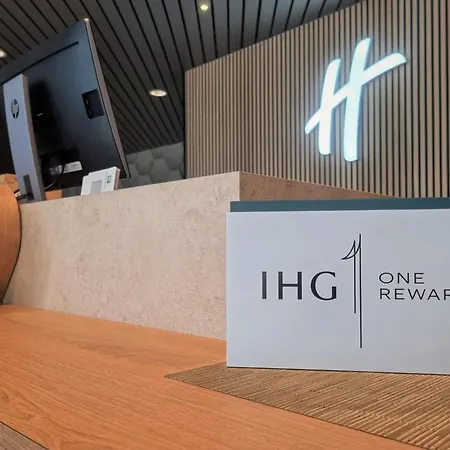 호텔 By Ihg 4*