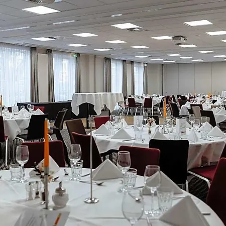 Hotel By Ihg 4*