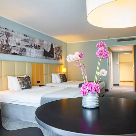 By Ihg מלון 4*
