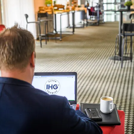 מלון By Ihg