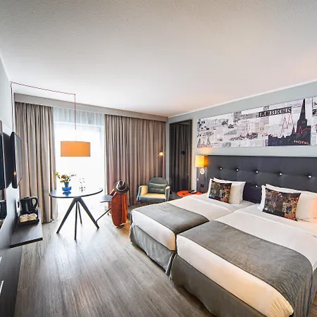 By Ihg 4* ליבק