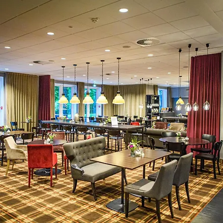 מלון By Ihg 4*